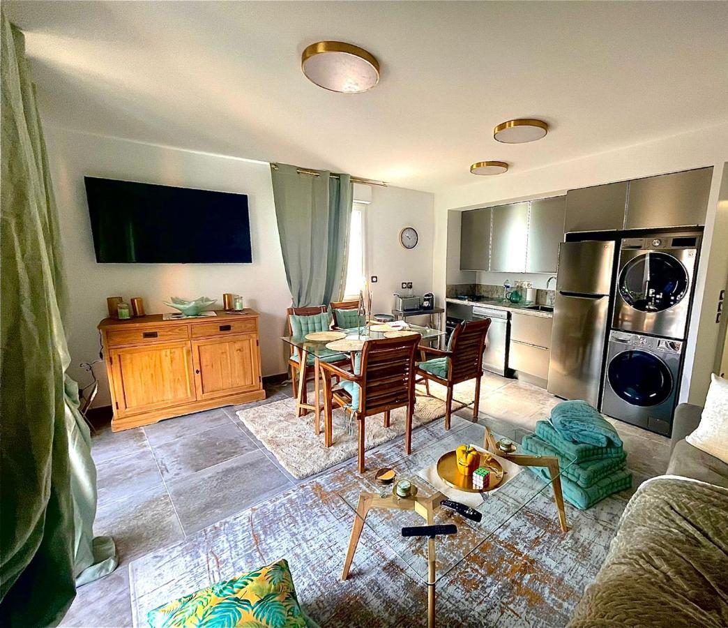 Appartement Carqueiranne Le Port Eksteriør billede